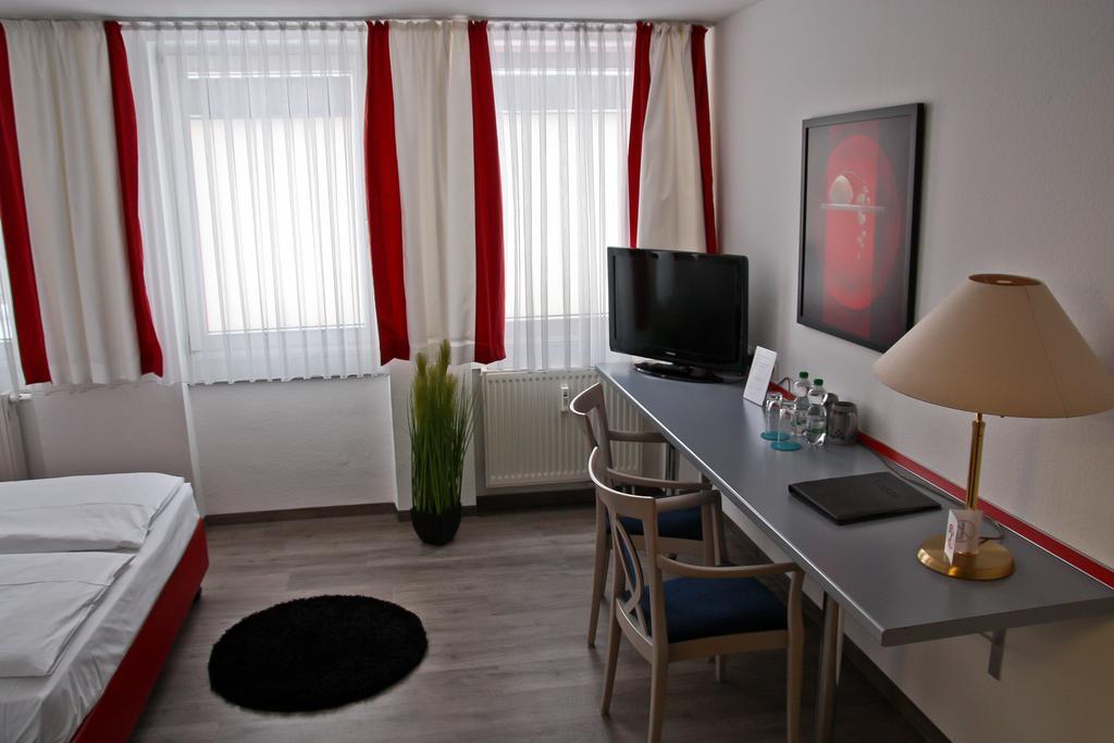 Hotel Postbauer-Heng, E-Mobilitaet, Ladestationen Fuer Elektroautos Cameră foto